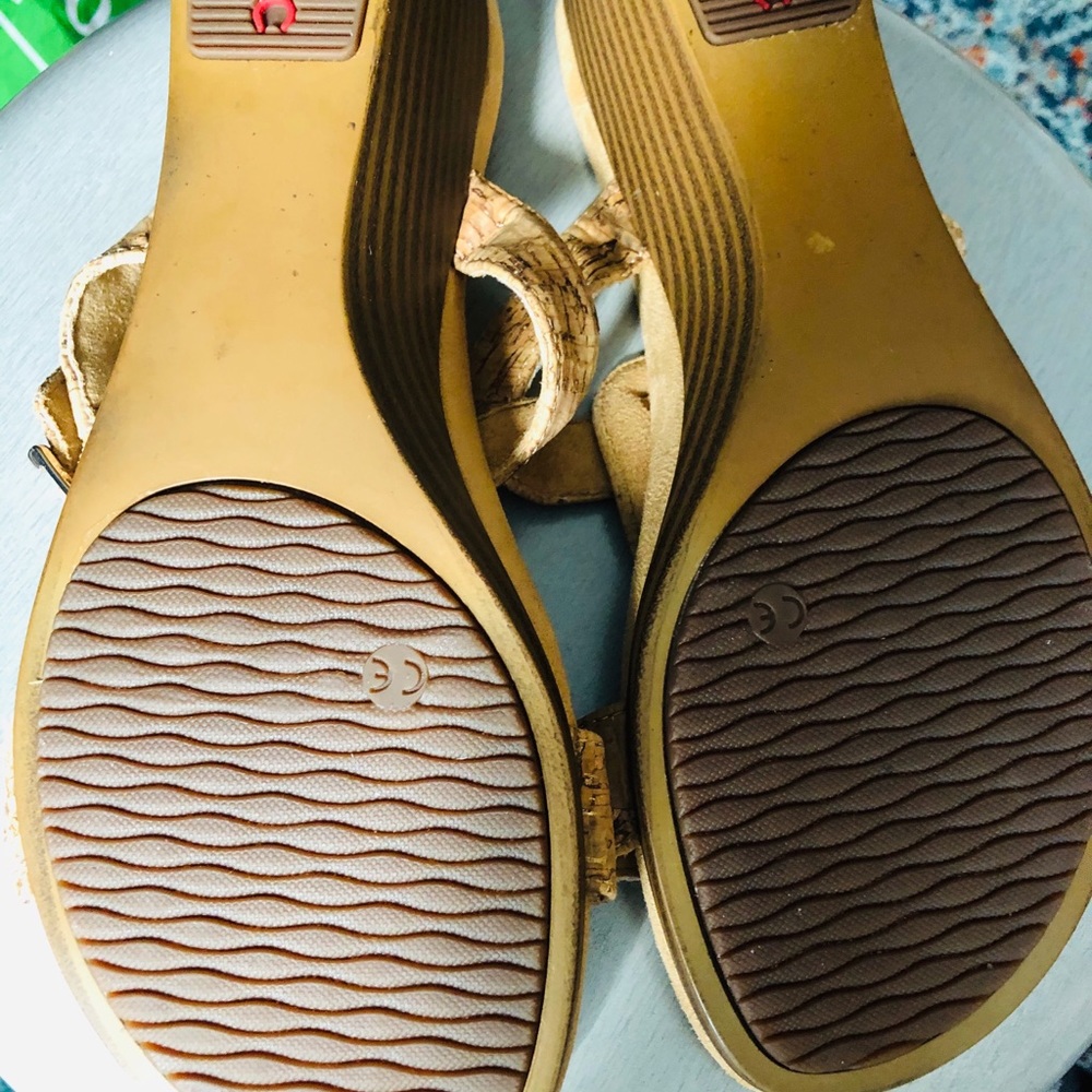 Vionic Gold Cork Adjustable Sandals - image 5